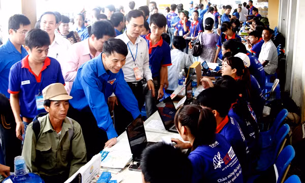 Nhiều lời hỏi thăm, động viên được gửi tới các tình nguyện viên