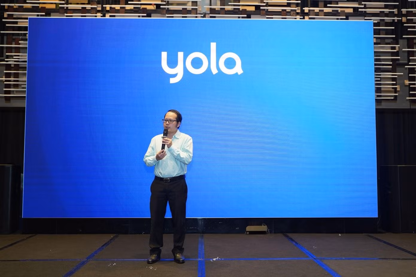 Ông Phạm Anh Khoa - Tổng giám đốc YOLA chia sẻ tại sự kiện Ông Phạm Anh Khoa - Tổng giám đốc YOLA chia sẻ tại sự kiện
