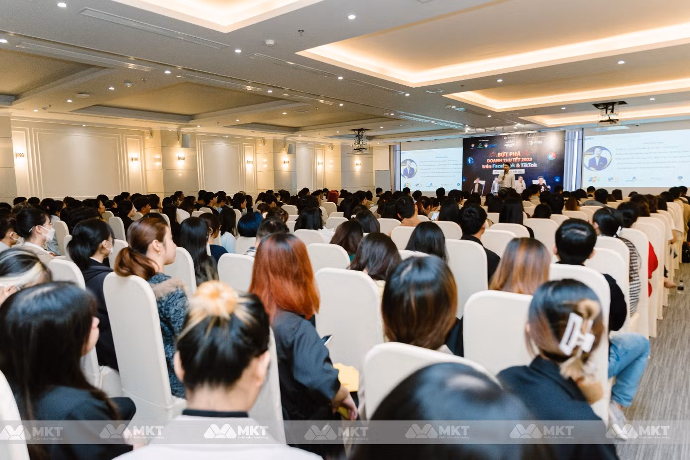 Nhiều cá nhân, doanh nghiệp mong tìm được lối đi trong chuyển đổi số