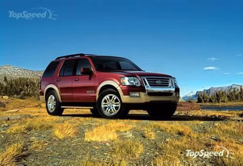 Explorer - nhà thám hiểm nhưng chưa hoàn hảo trong việc đối chọi với những con đường sỏi đá