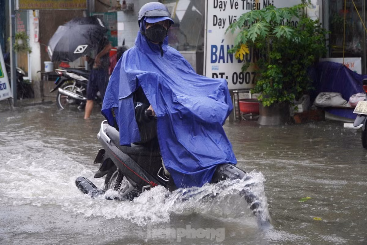 TPHCM có thể đón mưa trái mùa trong những ngày tới. Ảnh minh hoạ.