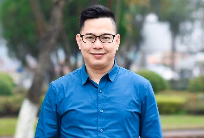 TS Trần Thành Nam khuyên phụ huynh nên bình tĩnh, không lên làm lớn chuyện khi phát hiện con tìm hiểu các nội dung nhạy cảm. TS Trần Thành Nam khuyên phụ huynh nên bình tĩnh, không lên làm lớn chuyện khi phát hiện con tìm hiểu các nội dung nhạy cảm.