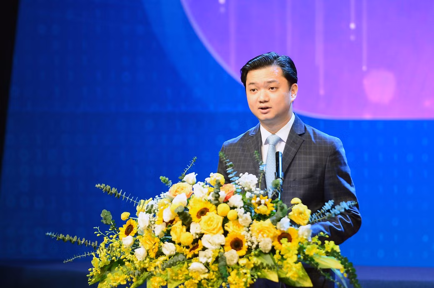 Anh Nguyễn Minh Triết, Bí thư T.Ư Đoàn, Chủ tịch T.Ư Hội SVVN phát biểu tại lễ tuyên dương. Ảnh: Dương Triều