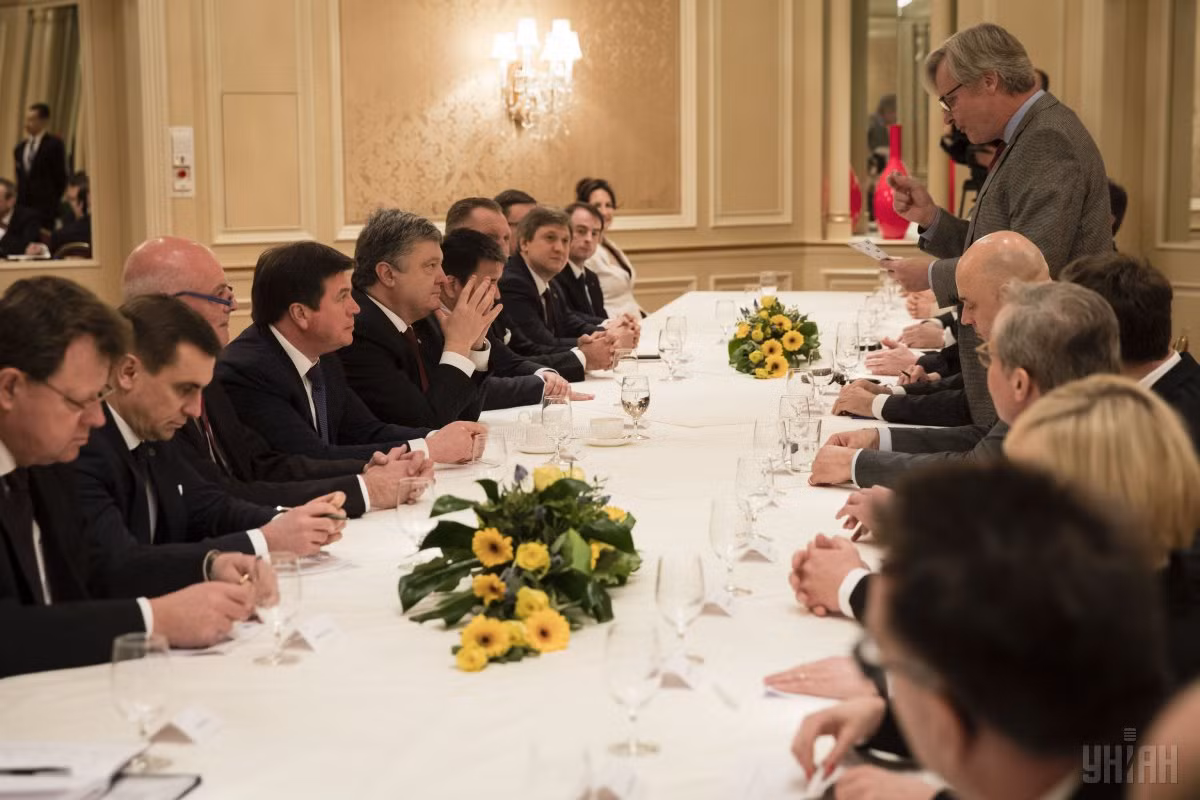 NATO lo lắng sườn phía Đông có thể thất thủ trước Nga ảnh 7