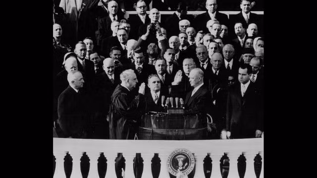 Lễ nhậm chức của cựu tổng thống Dwight D. Eisenhower (lần thứ nhất) diễn ra ngày 20-1-1953. Lễ nhậm chức của cựu tổng thống Dwight D. Eisenhower (lần thứ nhất) diễn ra ngày 20 1 1953