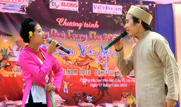 hát chèo, hát quan họ