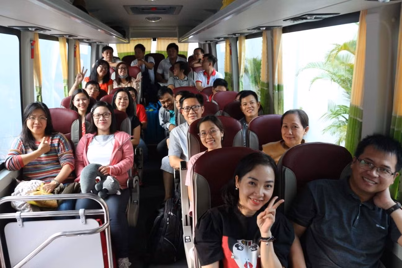 Chùm ảnh giảng viên TPHCM háo hức đi làm nhiệm vụ kỳ thi THPT Quốc gia 2019 ảnh 11