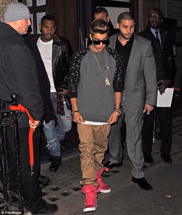 Style thời trang của Justin vẫn không có gì thay đổi