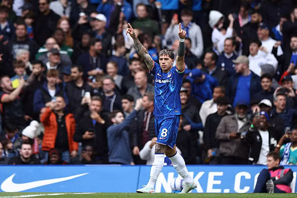 Liverpool thua đậm Chelsea sau khi đã vô địch Ngoại hạng ảnh 15