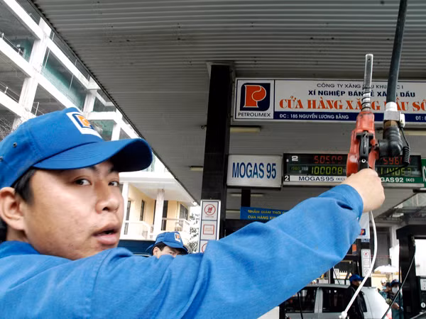 “Việc tái cơ cấu DNNN sẽ cực kỳ khó khăn vì đụng đến lợi ích của những nhóm hùng mạnh”	Ảnh: Hồng Vĩnh