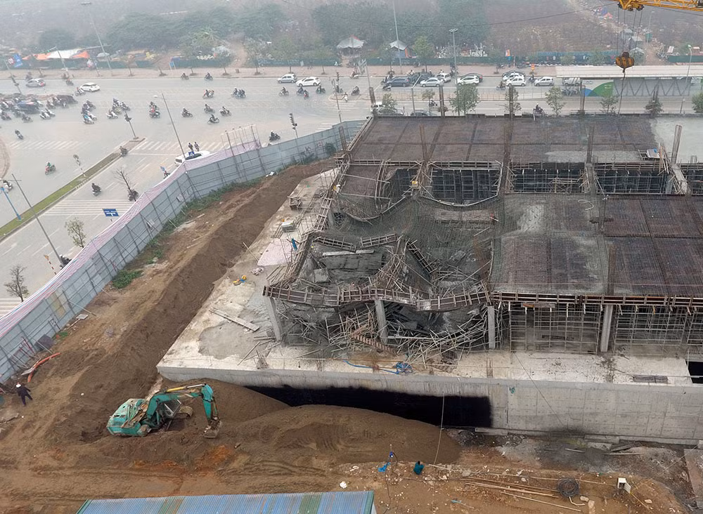 Sập giàn giáo kinh hoàng ở Hà Nội, nhiều người thương vong ảnh 4 Sập giàn giáo kinh hoàng ở Hà Nội, nhiều người thương vong ảnh 4