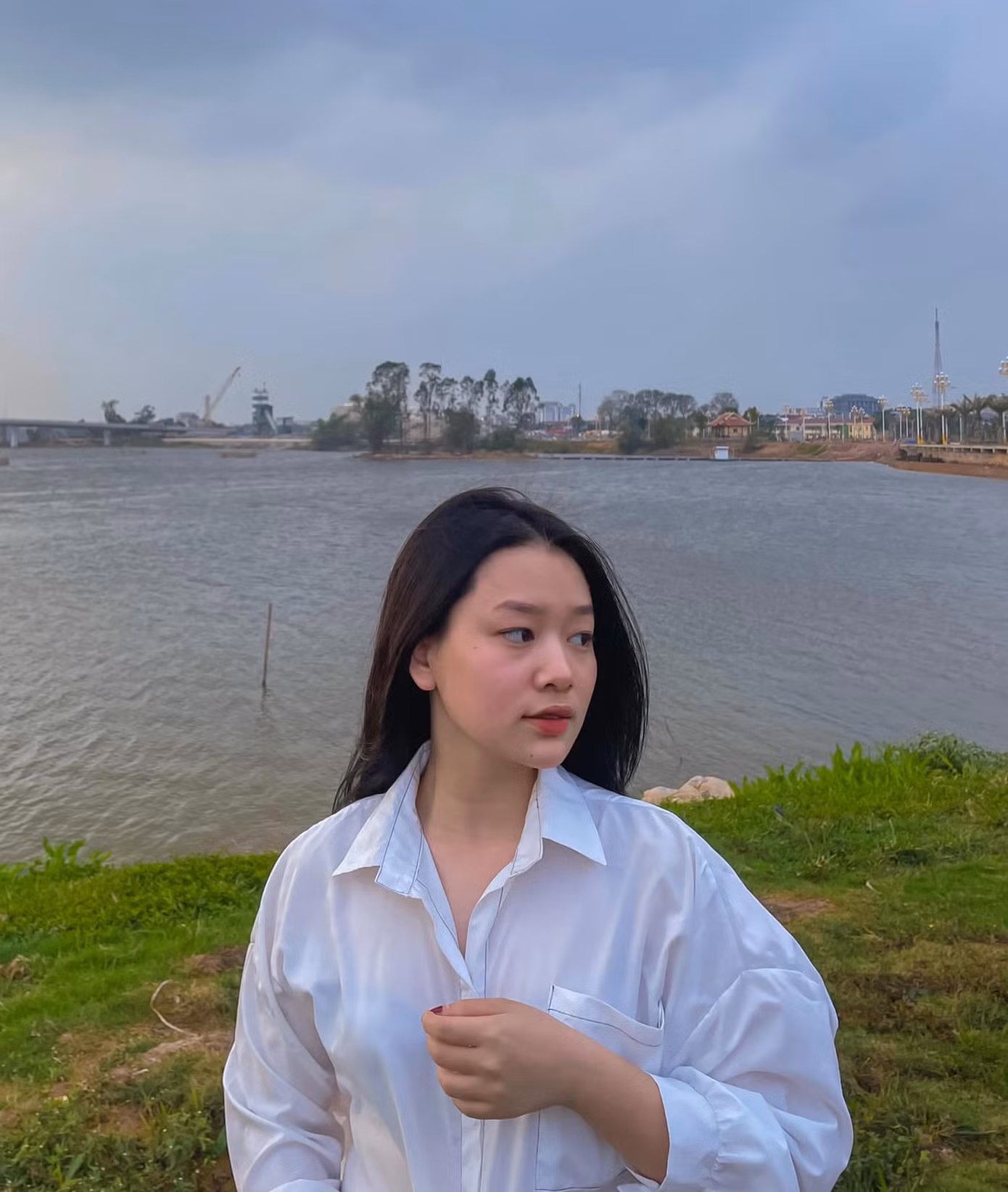 Chỉ cần tiết kiệm thôi, Khánh Linh đã có được số tiền bằng cả tháng đi làm thêm. Ảnh: NVCC Chỉ cần tiết kiệm thôi, Khánh Linh đã có được số tiền bằng cả tháng đi làm thêm. Ảnh: NVCC