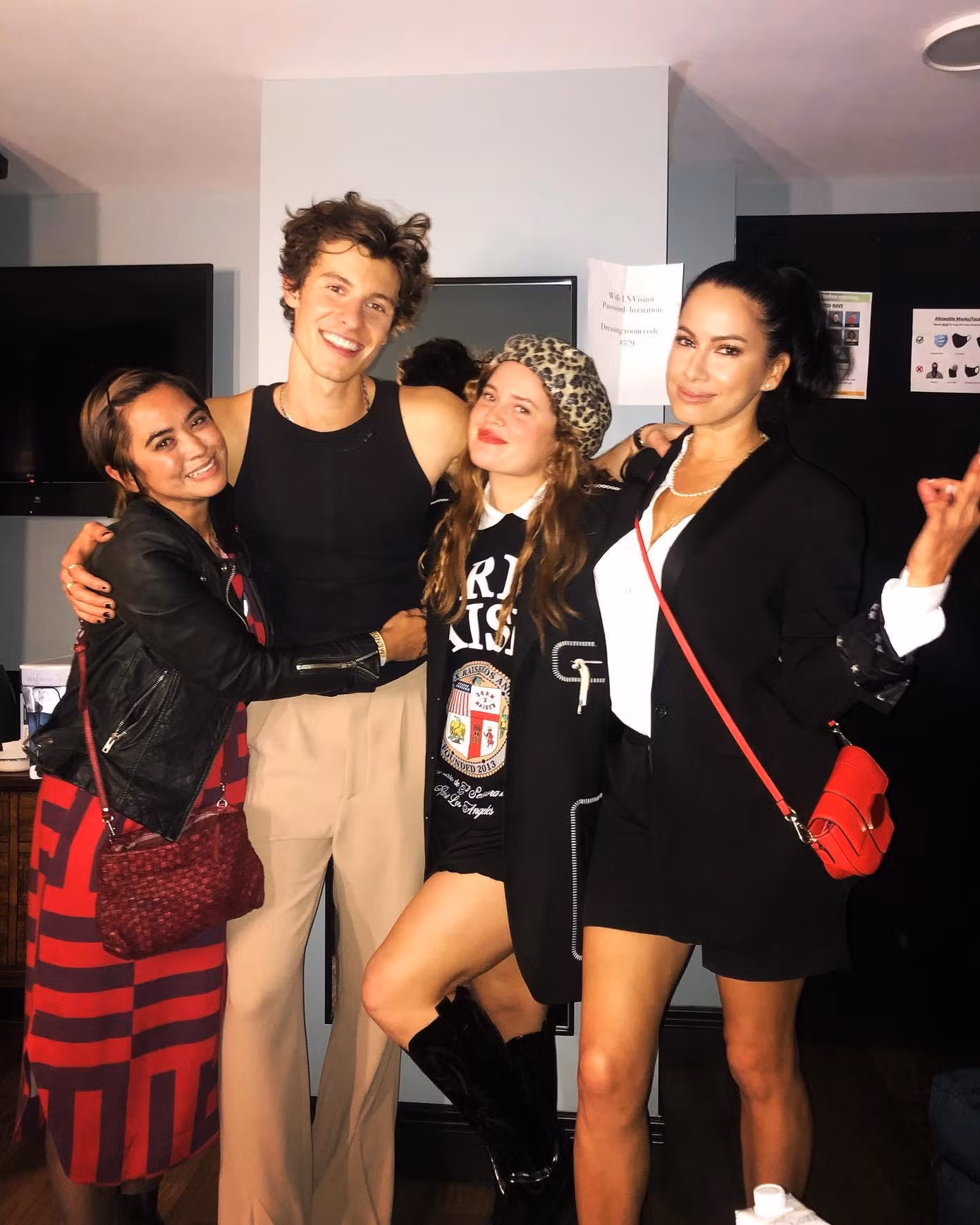 Bác sĩ Jocelyne Miranda đã quen biết Shawn Mendes khá lâu.