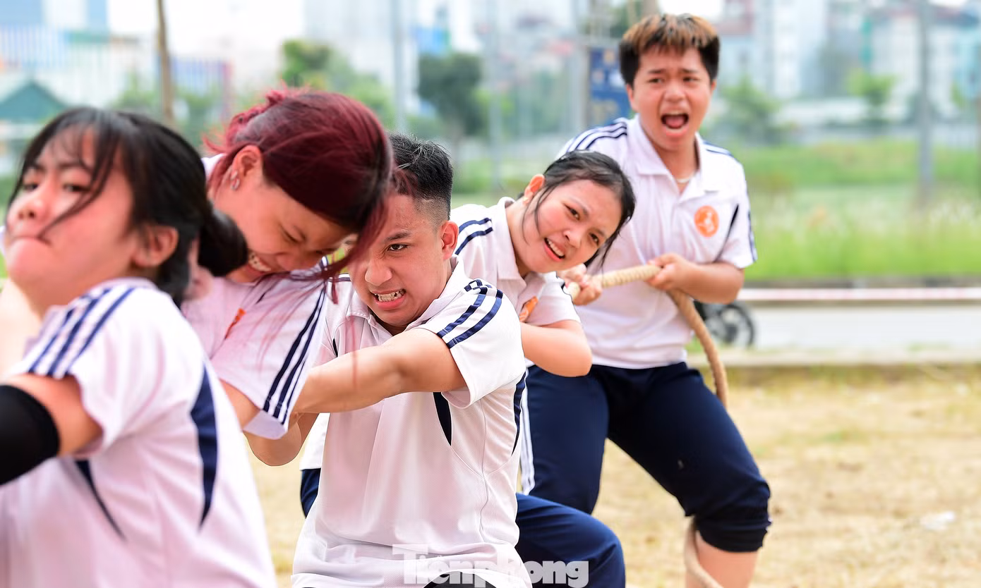 Cùng với các hoạt động đồng hành, trang bị kỹ năng kiến thức cho sinh viên, Ngày hội còn có các cuộc tranh tài thể thao sôi nổi, tạo cơ hội để các bạn trẻ hoàn thiện tiêu chí “Sinh viên khỏe” trong hành trình phấn đấu trở thành “Sinh viên 5 tốt”.