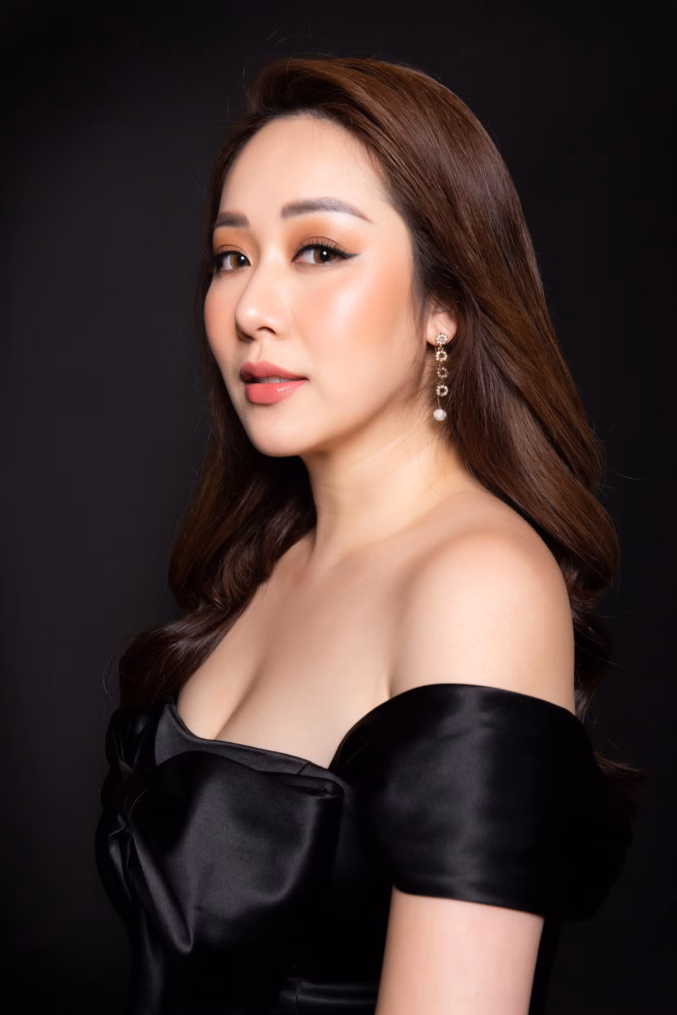 Ngô Phương Lan cho biết cô nhận thấy mình đã có tất cả những gì mình cần trong cuộc sống. Người đẹp muốn cống hiến nhiều hơn cho từ thiện để giúp đỡ những người khó khăn.