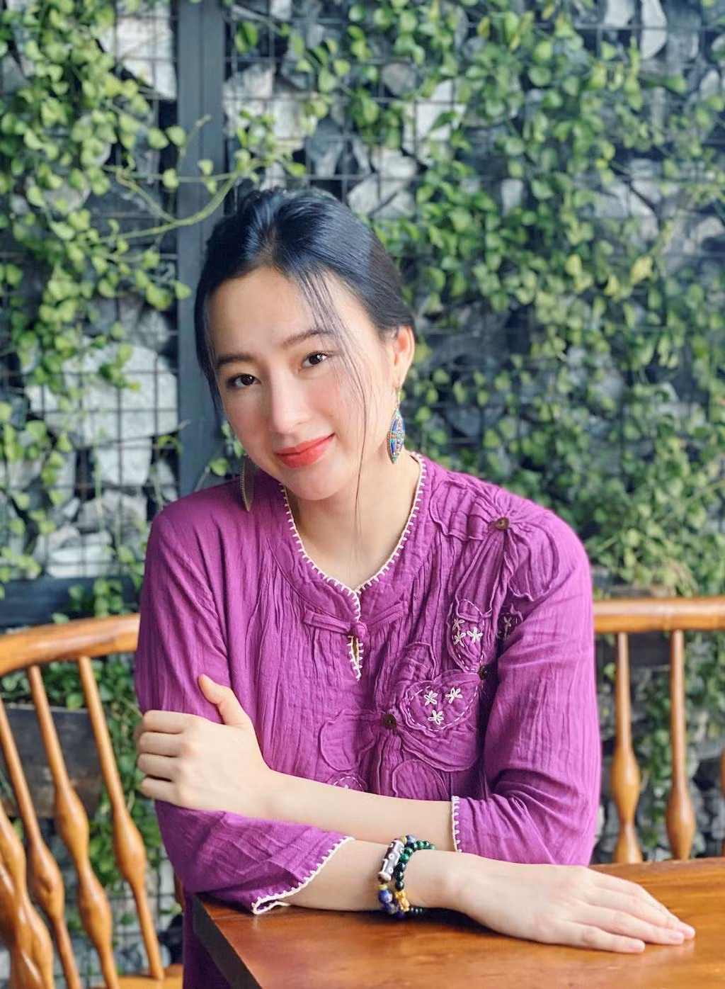 Diễn viên Bà Mẹ Nhí bị Sở Thông tin và Truyền thông TP.HCM mời làm việc vì đăng thông tin sai lệch.