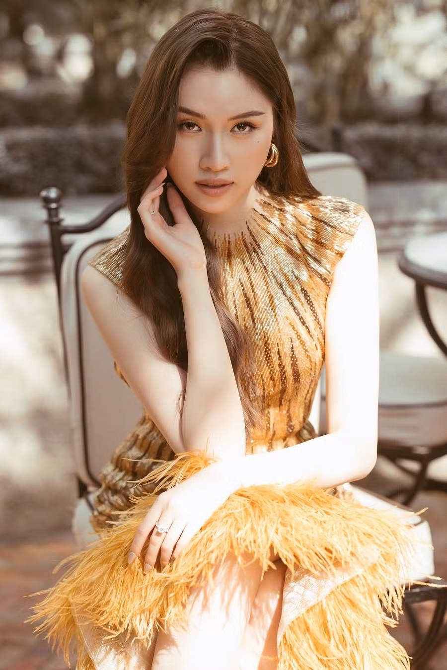Đặng Dương Thanh Thanh Huyền sinh năm 1996 tại Nha Trang, nhan sắc xinh đẹp là lợi thế để cô tiến xa trong các hoạt động giải trí. Đặng Dương Thanh Thanh Huyền sinh năm 1996 tại Nha Trang, nhan sắc xinh đẹp là lợi thế để cô tiến xa trong các hoạt động giải trí.