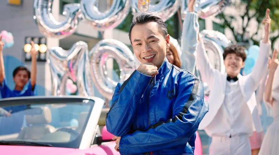 Binz trong MV mới nhất "Ờ Mây Zing Good Mood" vừa ra mắt.