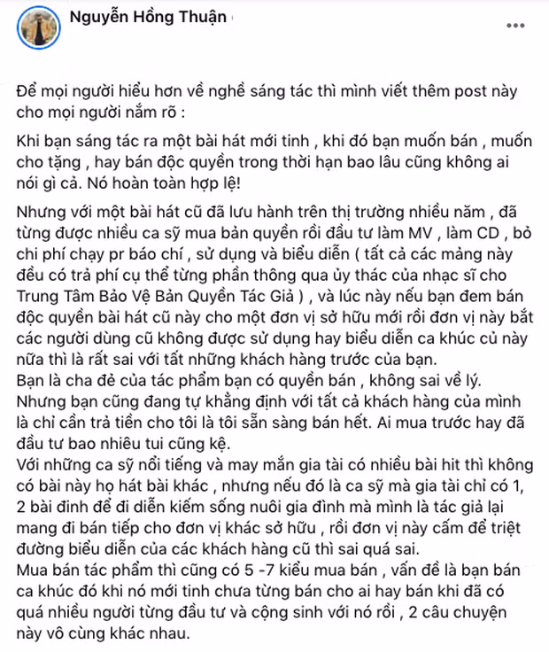 Người bạn thân của Cao Thái Sơn đứng về phía nam ca sĩ. Người bạn thân của Cao Thái Sơn đứng về phía nam ca sĩ.