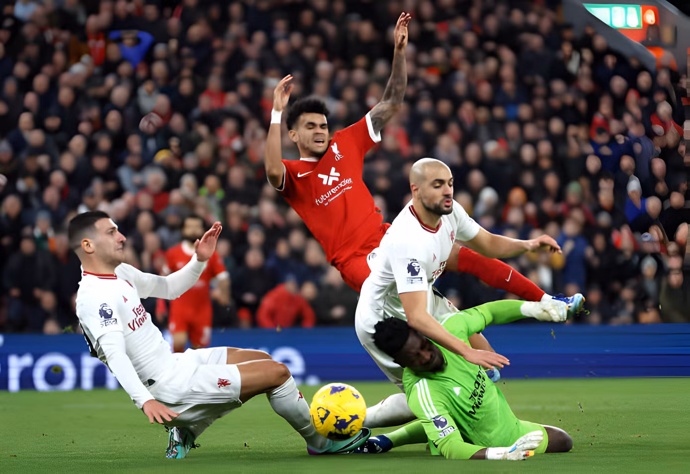 Liverpool vs MU.jpg