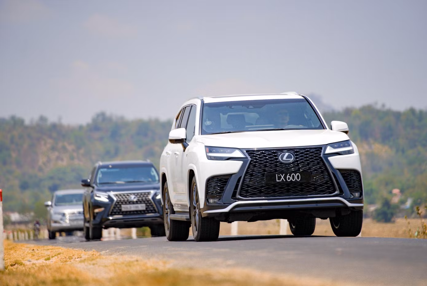 LX600 mang một dáng vẻ táo bạo, mạnh mẽ trên hành trình “Sense the Next Chapter” LX600 mang một dáng vẻ táo bạo, mạnh mẽ trên hành trình “Sense the Next Chapter”