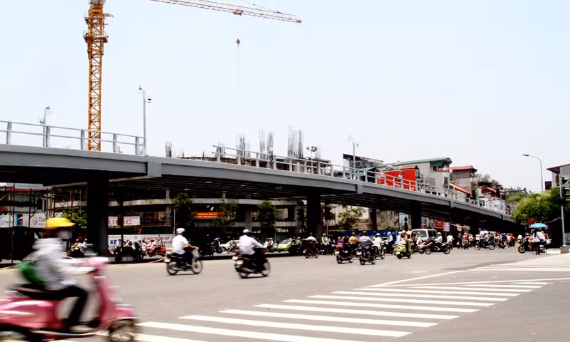 Tiến độ hoàn thiện công trình được đẩy mạnh để hơn ngày nữa có thể thông xe