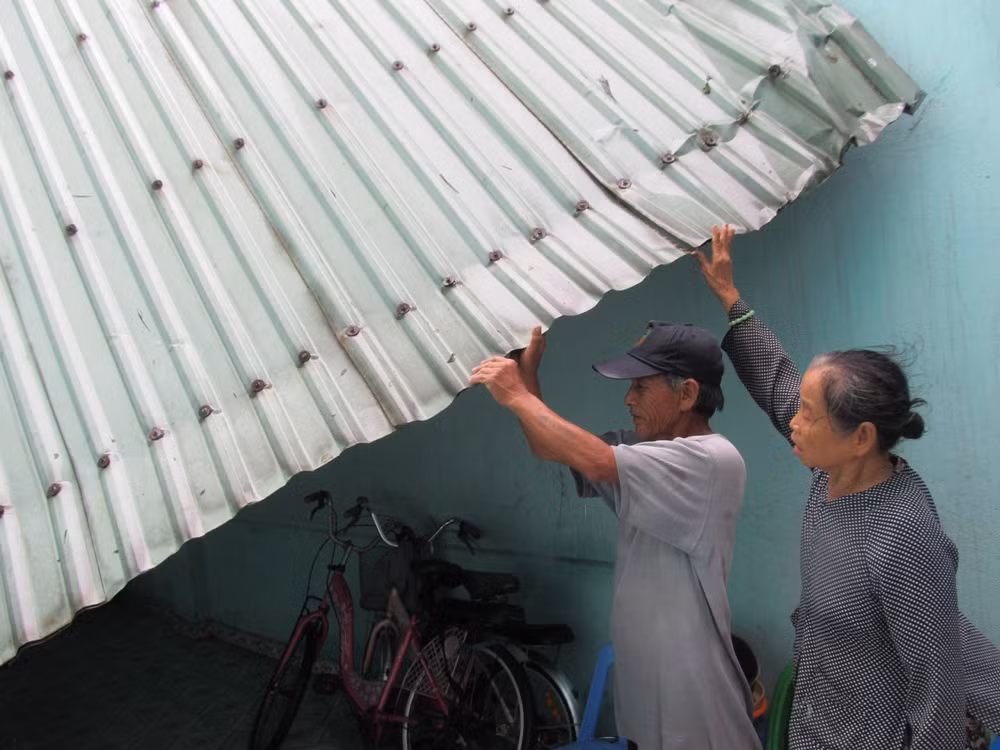 Đôi vợ chồng già giờ đã trắng tay