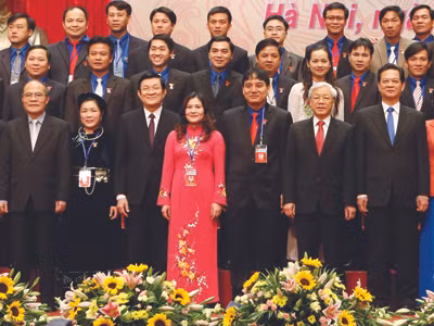 Lãnh đạo Đảng và Nhà nước chụp ảnh chung cùng các đại biểu dự đại hội Đoàn toàn quốc lần thứ X