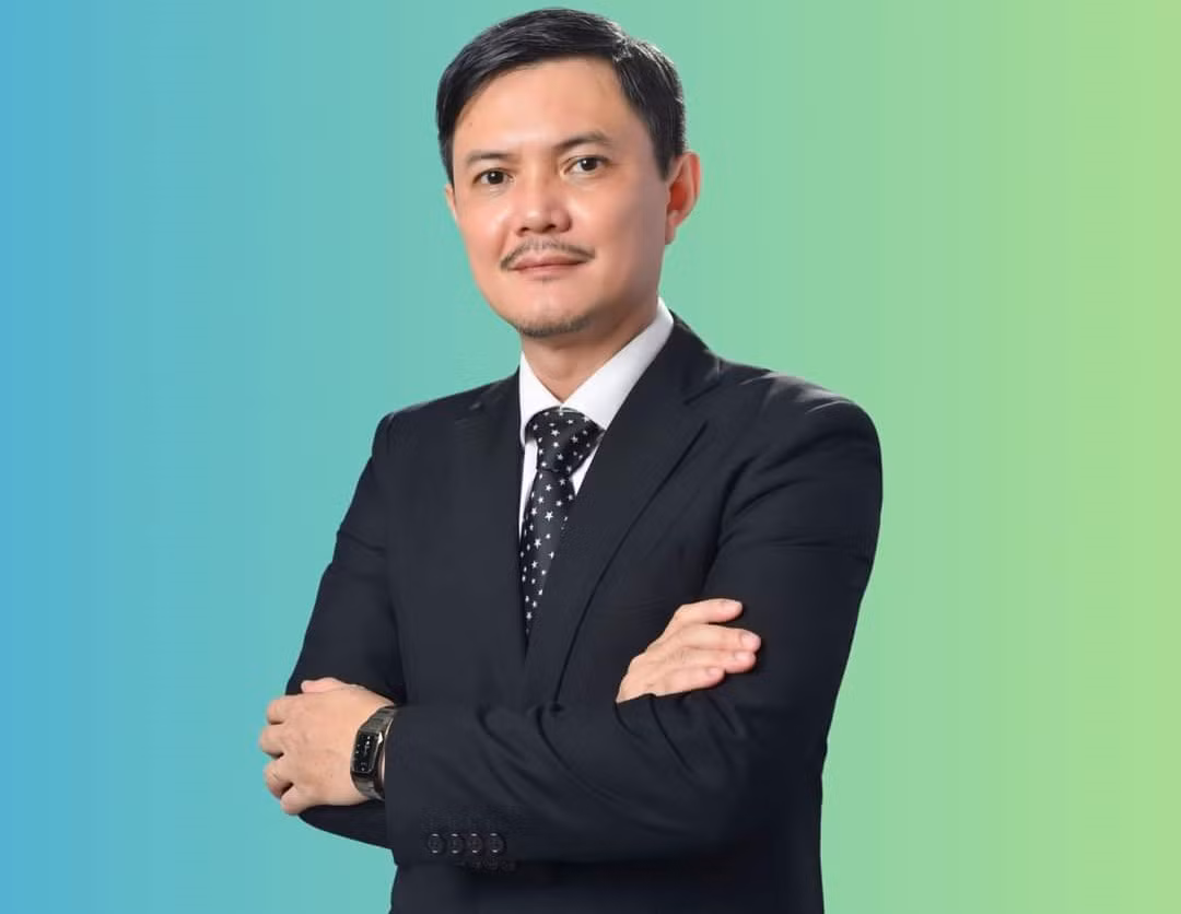 PGS. TS Nguyễn Tất Toàn chính thức trở thành Hiệu trưởng trường ĐH Nông Lâm TP. HCM. PGS. TS Nguyễn Tất Toàn chính thức trở thành Hiệu trưởng trường ĐH Nông Lâm TP. HCM.