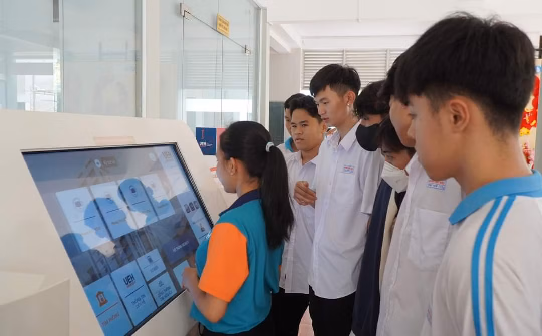 Tại TP. HCM, Kỳ thi Đánh giá năng lực còn có ĐHQG TP. HCM, trường ĐH Sài Gòn, trường ĐH Sư phạm TP. HCM cũng đang tổ chức.
