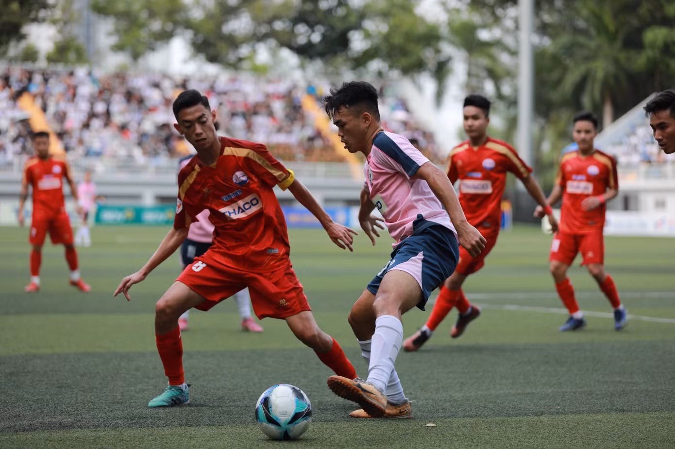 Trận đấu gay cấn giữa Đội trường ĐH Sư phạm Thể dục Thể thao TP. HCM và Đội trường ĐH Thủy lợi. (Ảnh: BTC)