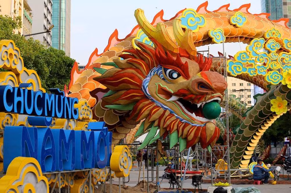 Linh vật ấn tượng của Đường hoa Nguyễn Huệ Tết Giáp Thìn năm 2024.