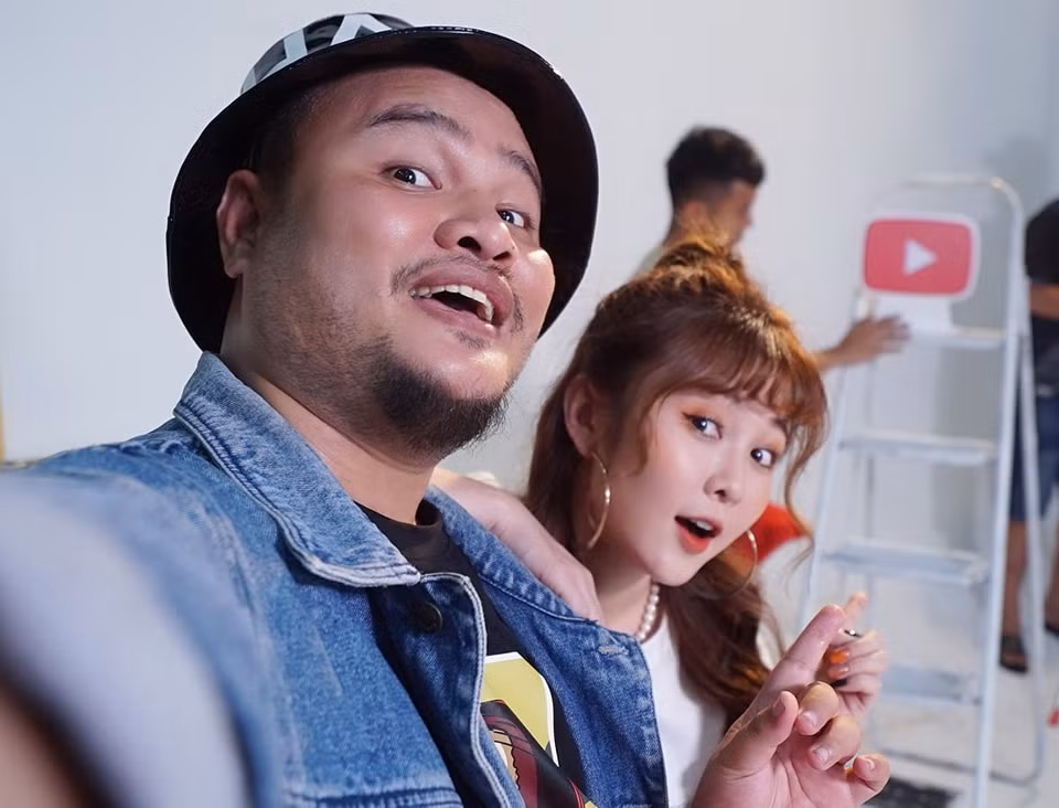 Vinh Râu. Vinh Râu.