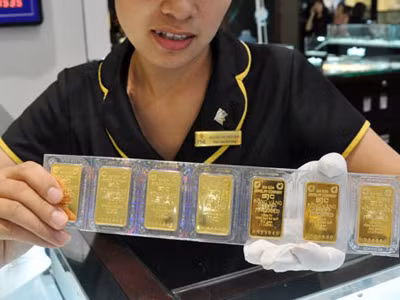 Chênh lệch giữa hai thị trường vàng trong và ngoài nước lên 4,1 triệu đồng sáng nay. Ảnh: Anh Quân