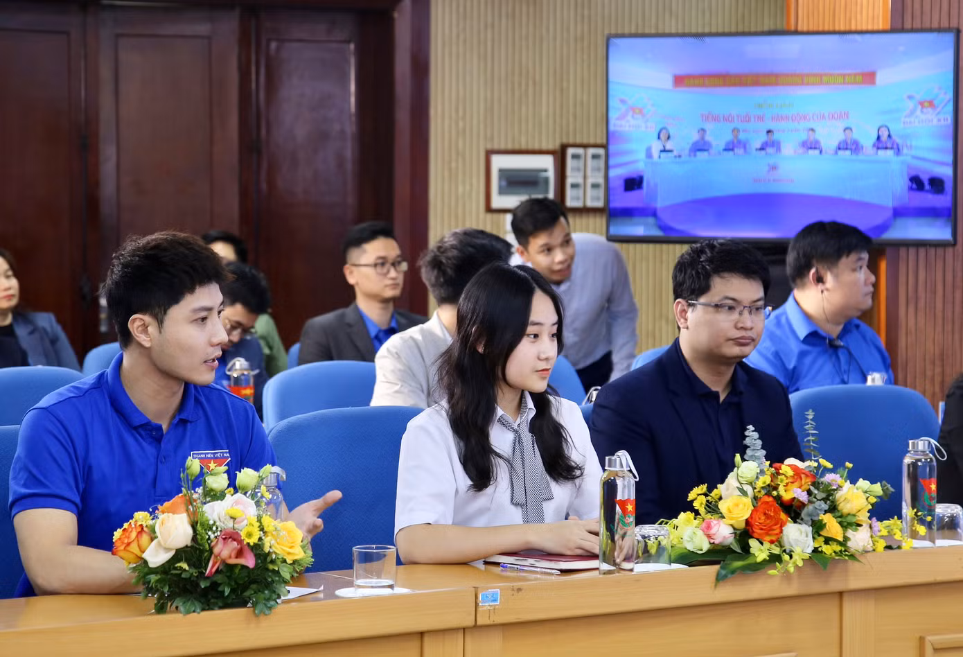 Mong bạn trẻ tiên phong trên tất cả các lĩnh vực, trên những mặt trận gian khó nhất ảnh 12