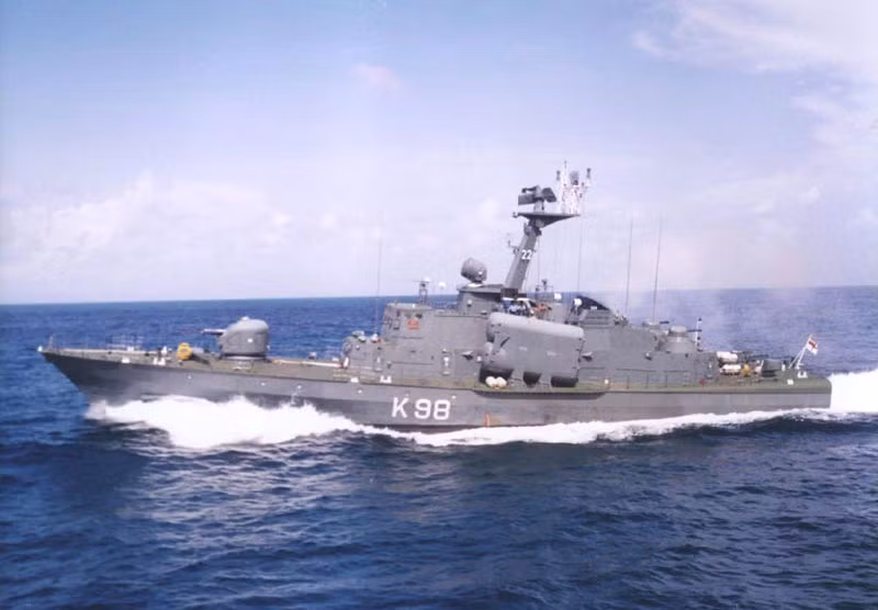 Tầu Molnyia 1241RE