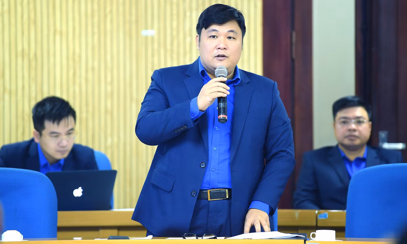 Tại buổi họp báo các phóng viên đã đặt nhiều câu hỏi tới Ban Tổ chức. Được sự phân công của chủ trì, các trưởng ban đơn vị T.Ư Đoàn trao đổi nhiều nội dung liên quan đến đại hội. Ảnh: Xuân Tùng