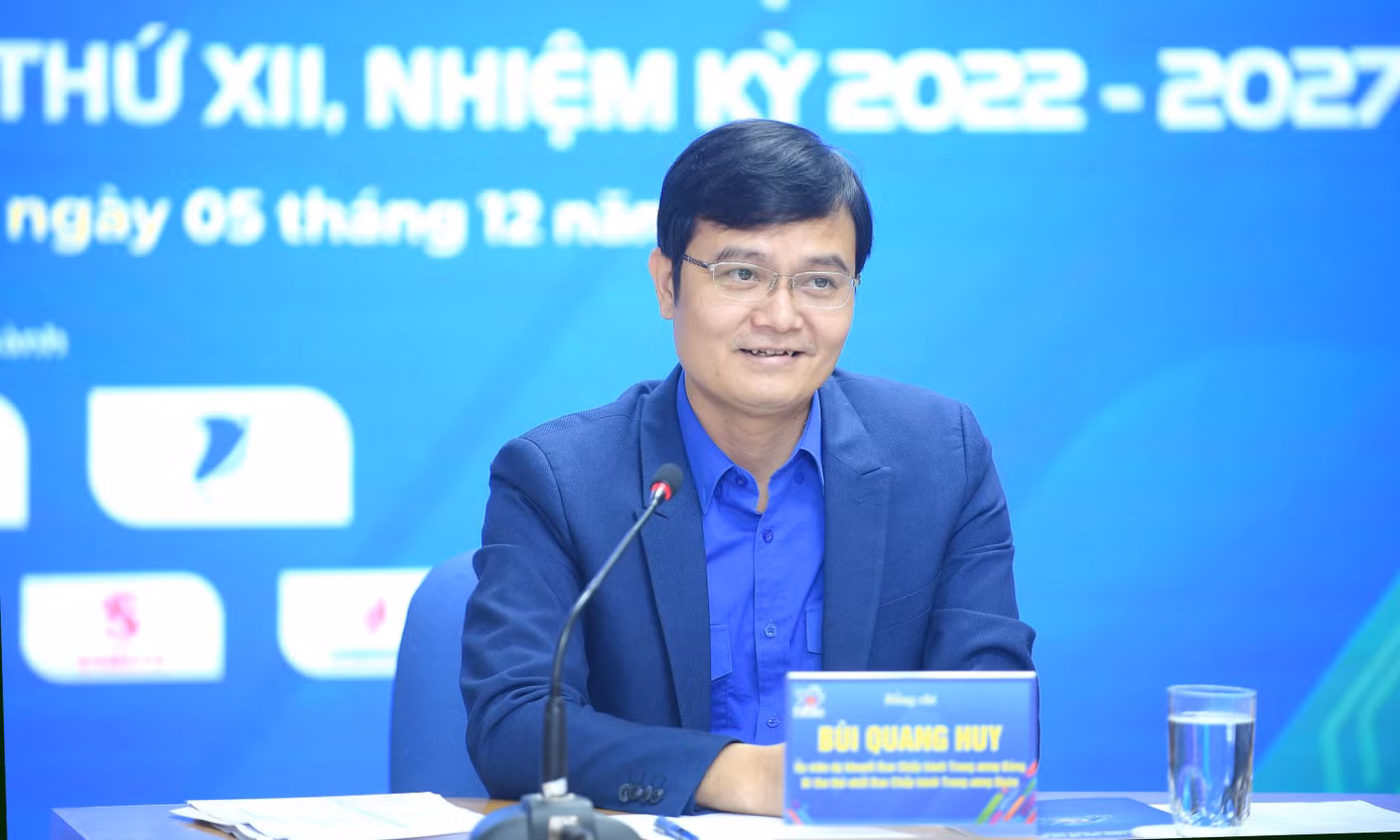 Anh Bùi Quang Huy cho biết Ngày thanh niên cùng hành động tổ chức tại 11 Tỉnh Thành, Đoàn và một điểm ngoài nước Ảnh: Xuân Tùng