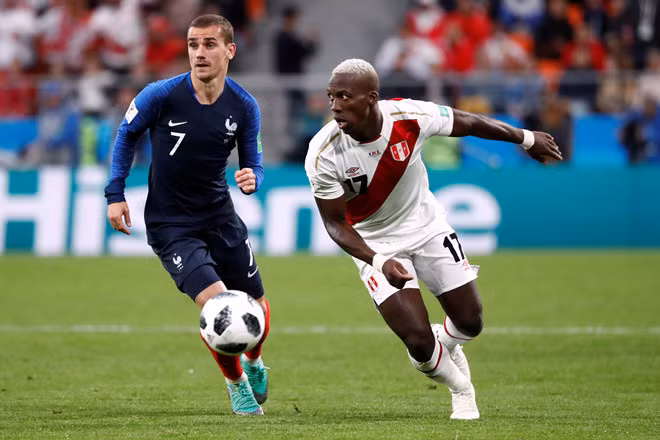 Pháp vào vòng 1/8 World Cup nhờ bàn thắng lịch sử của Mbappe ảnh 3