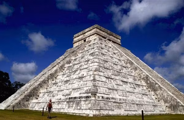Một kim tự tháp của người Maya tại bán đảo Yucatan, Mexico