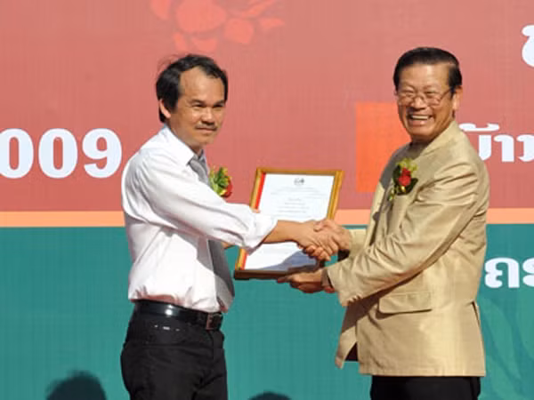 Ông Đức với Phó Thủ tướng Thường trực Lào Xổm Xa Vạt Lềnh Xa Vát