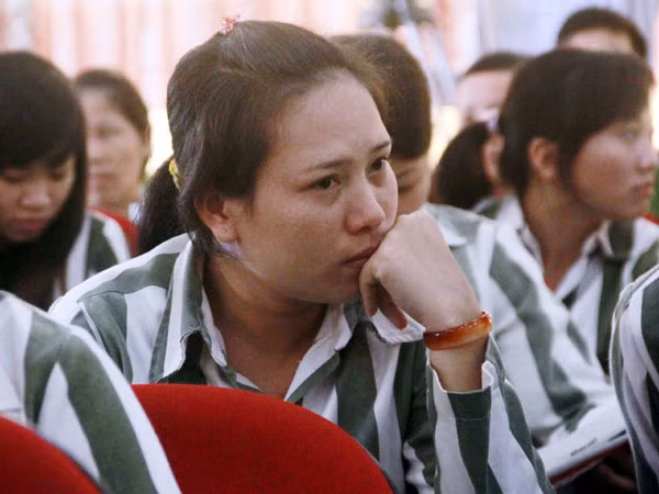 Một phút lắng lòng trong chương trình