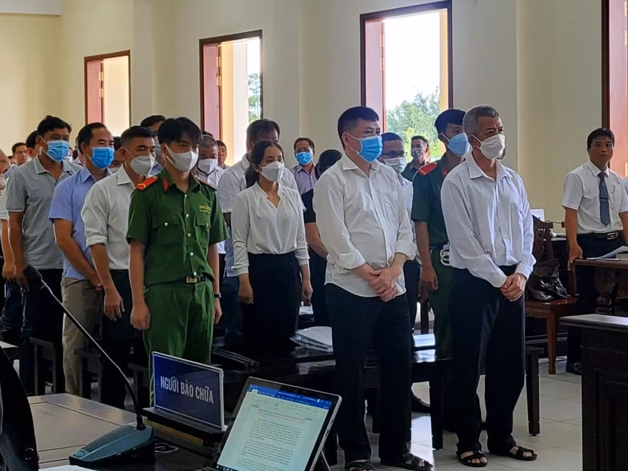 Các bị cáo tại phiên toà ngày 21/6 - Ảnh: Kim Hà. Các bị cáo tại phiên toà ngày 21/6 - Ảnh: Kim Hà.