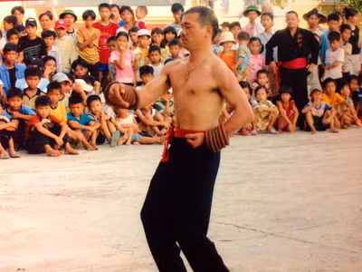 Võ sư Nguyễn Văn Thắng trình diễn Võ thuật