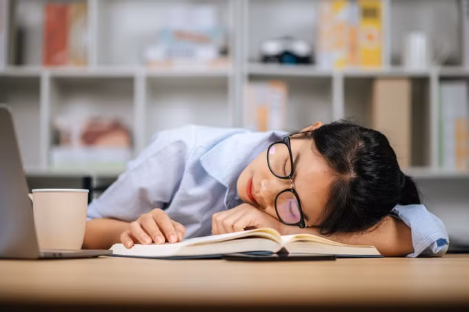 Cuộc sống thất nghiệp khiến nhiều thanh niên cảm thấy chán nản (Ảnh: Freepik).