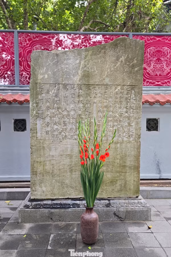 Đình Nam Hương từng là nơi gặp gỡ, hội họp của các trí thức yêu nước trong thời kỳ chống Pháp.