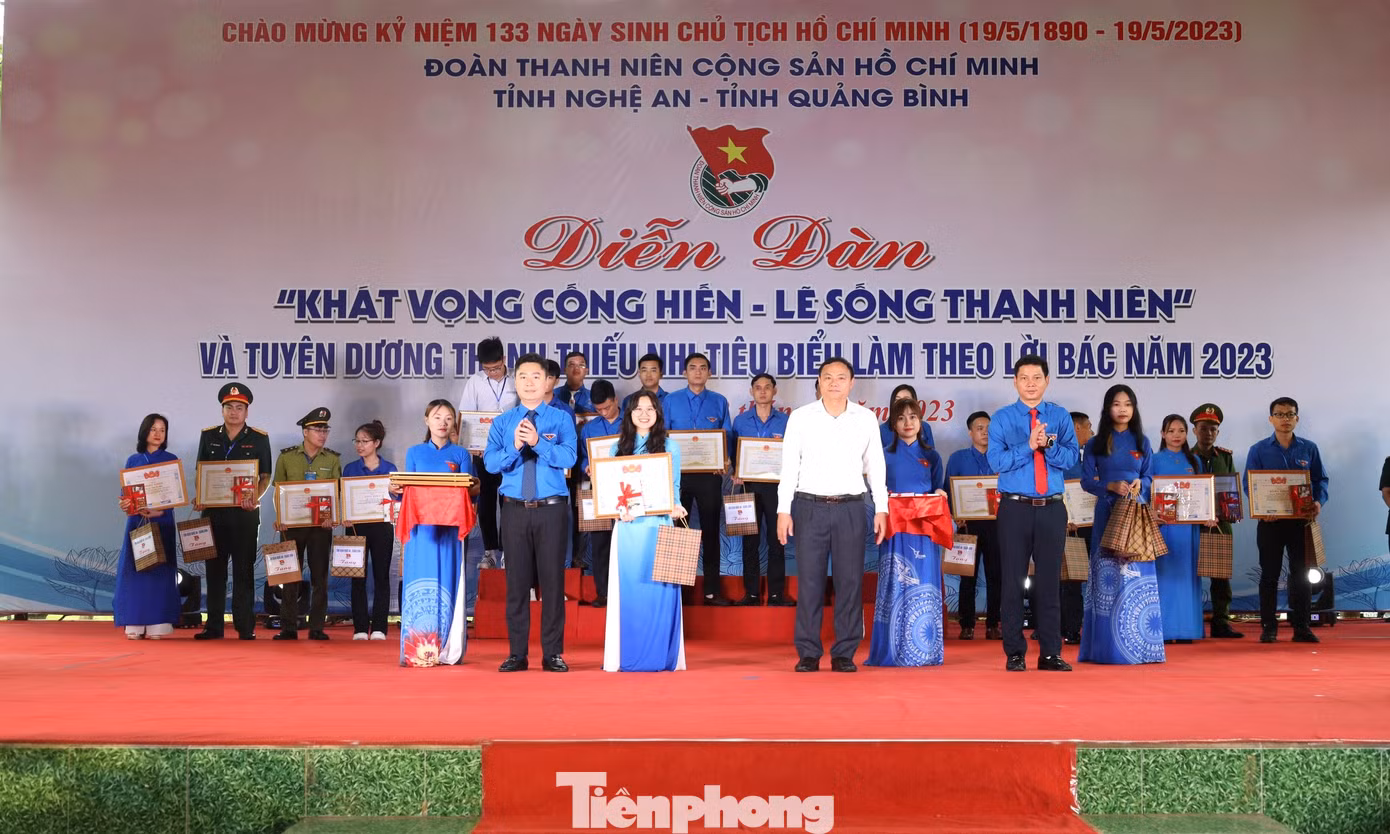 Tuyên dương thanh thiếu nhi tiêu biểu làm theo Bác năm 2023.