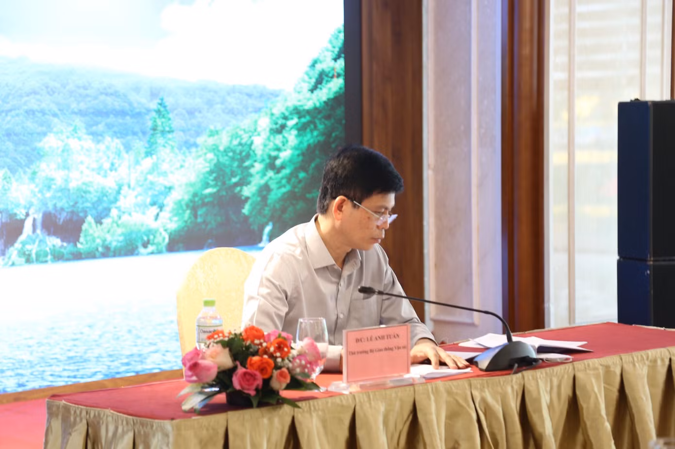 Thứ trưởng Bộ GTVT Lê Anh Tuấn tại buổi làm việc ngày 27/3