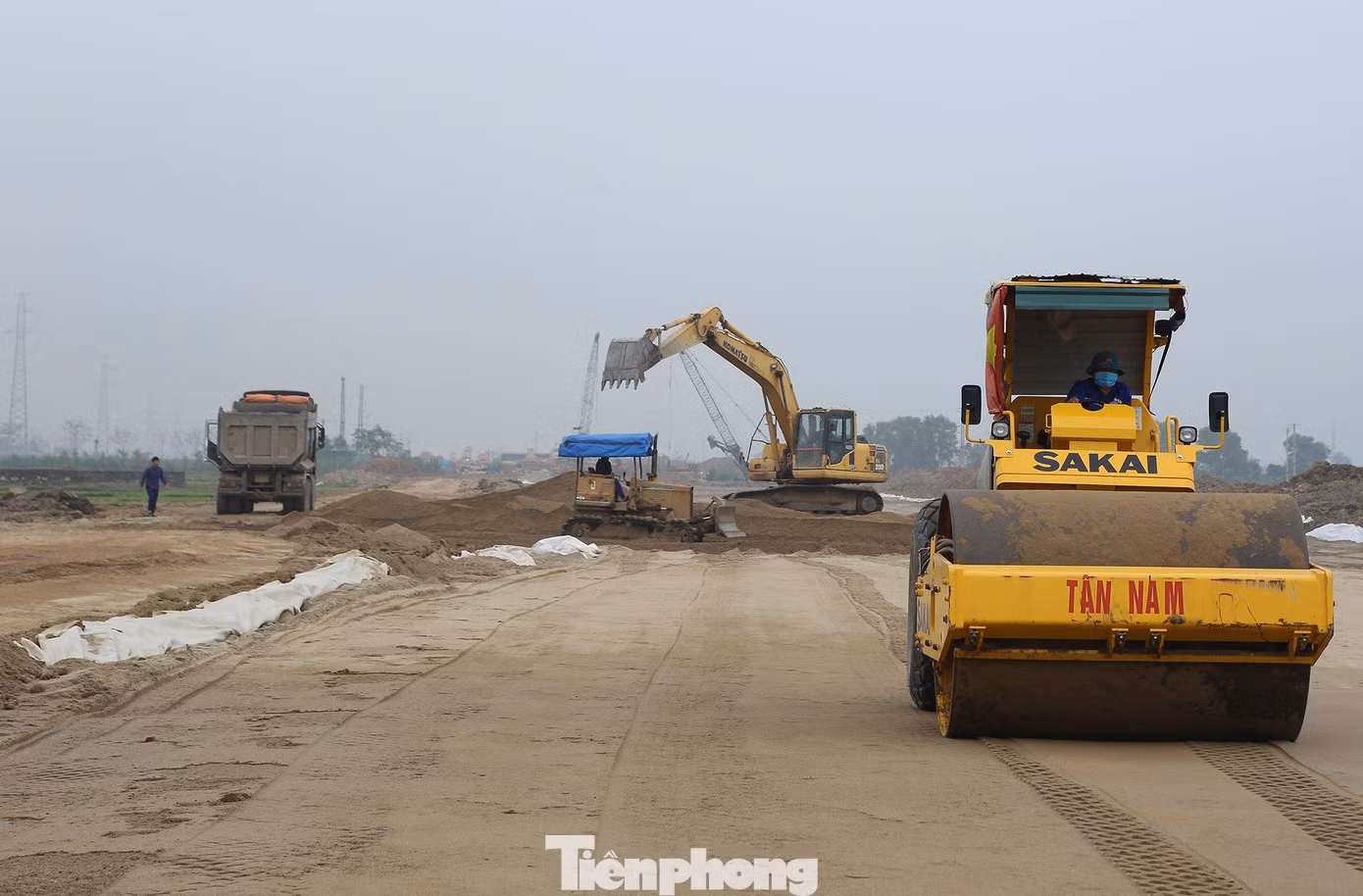 Dự án thành phần cao tốc Bắc Nam đoạn Nghi Sơn - Diễn Châu đi qua tỉnh Thanh Hóa và Nghệ An, có chiều dài gần 50km, tổng mức đầu tư 7.293 tỷ đồng, sử dụng nguồn vốn ngân sách Nhà nước với thời gian thi công khoảng 2 năm.