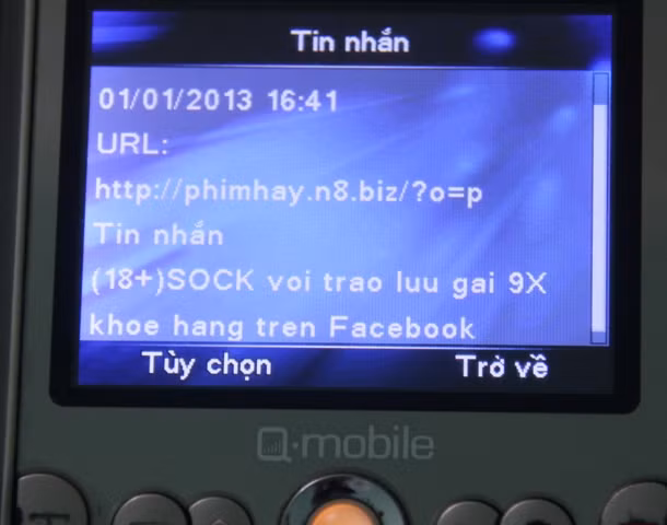 Liên tục là tin nhắn dụ người dùng tải links sex, Bộ TT&TT liệu có quét sạch được?
